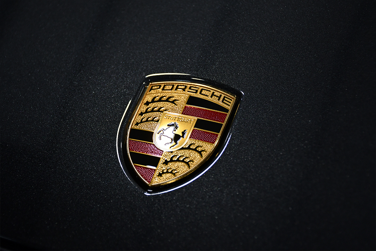 Porsche Hybrid8